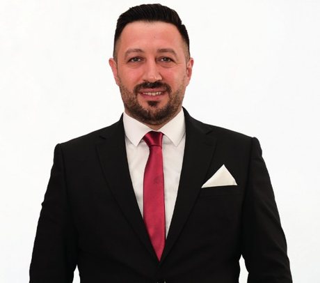 Rıfat Güldüren